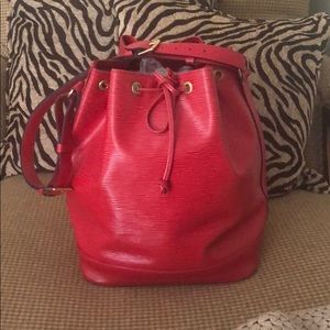 Louis Vuitton bucket bag
